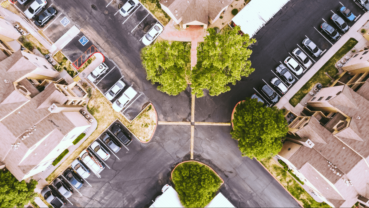 La equis represented by an intersection photographed from above, so that it looks like an X.